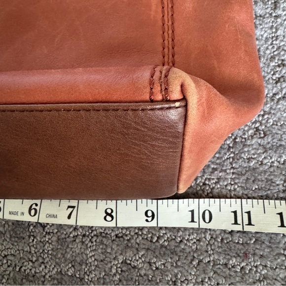 THE SAK Ashland Leather Crossbody Bag Brown Tasseled Zippers Adjustable Strap - Picture 12 of 15